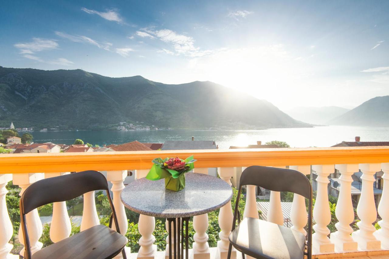 Apartment Ena With Amazing Sea View Kotor Luaran gambar